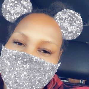 Meet your Posher, Kiki